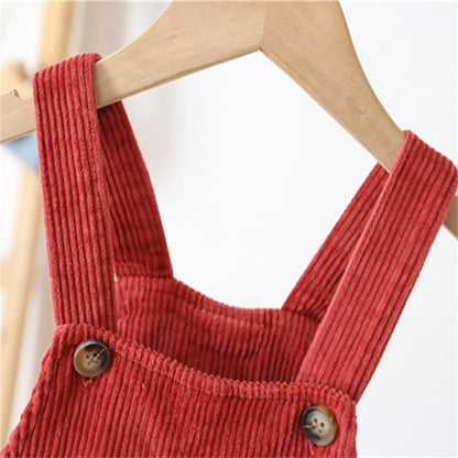 TinyTrend – Komfortabel og stilfuld – Ribstof-hagesmækbukser